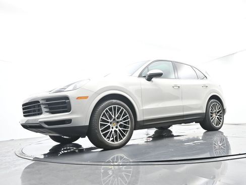 Certified 2023 Porsche Cayenne Platinum Edition AWD/4WD image 46