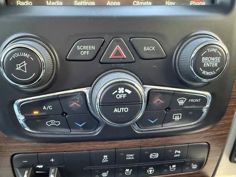 Used 2015 RAM 2500 Laramie image 11