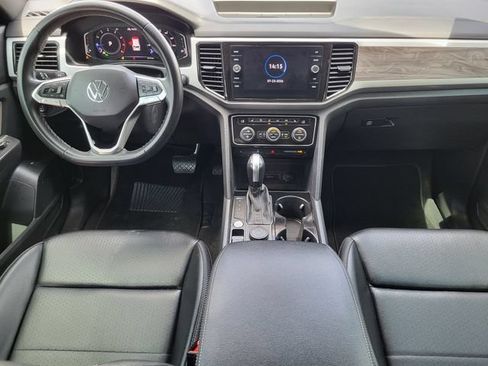 Used 2022 Volkswagen Atlas Cross Sport SE AWD/4WD image 25