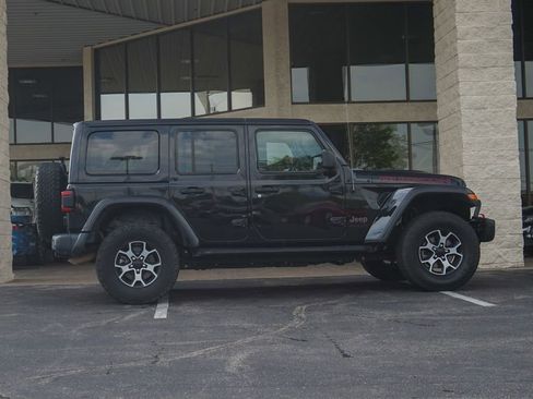 Used 2019 Jeep Wrangler Unlimited Rubicon AWD/4WD image 2