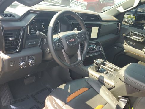 Used 2024 GMC Sierra 1500 AT4 w/ Technology Package image 22