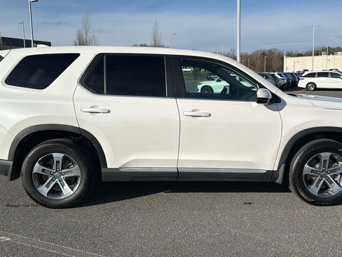 Used 2025 Honda Pilot EX-L image 4