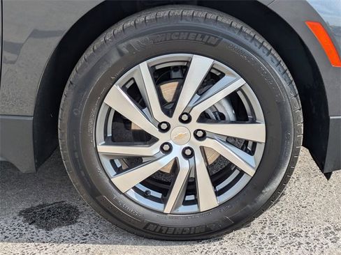 Used 2023 Chevrolet Equinox LT image 12