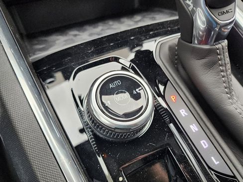 New 2026 GMC Canyon Elevation w/ Convenience Package image 32