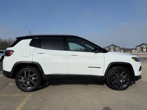 New 2026 Jeep Compass Limited image 4