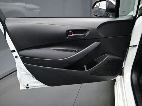 Used 2024 Toyota Corolla LE FWD image 9