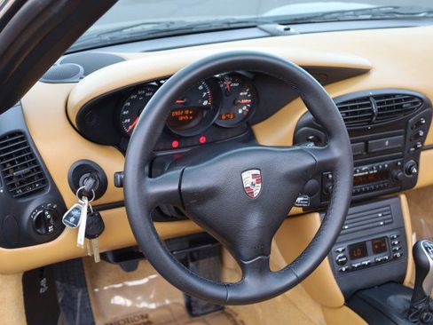 Used 2001 Porsche Boxster RWD image 24