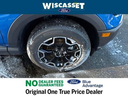 Used 2025 Ford Bronco Sport Outer Banks w/ Outer Banks Tech Package+ AWD/4WD image 37
