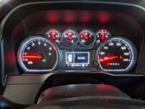 Used 2020 Chevrolet Silverado 1500 Custom w/ Custom Value Package AWD/4WD image 22