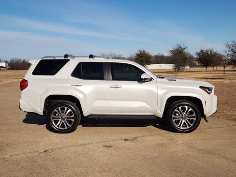 New 2026 Toyota 4Runner Limited image 7