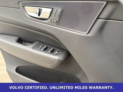 Certified 2025 Volvo XC60 B5 Core image 27