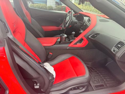 Used 2018 Chevrolet Corvette Stingray Coupe w/ 2LT Preferred Equipment Group image 18