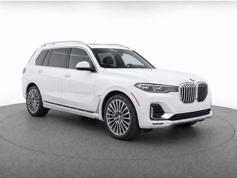 Used 2022 BMW X7 xDrive40i w/ Executive Package AWD/4WD image 2