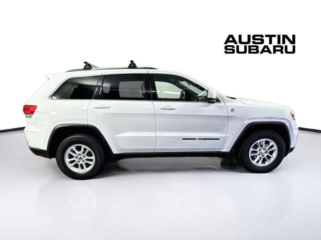 Used 2018 Jeep Grand Cherokee Laredo AWD/4WD image 8