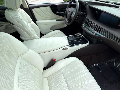 Used 2018 Lexus LS 500 image 58