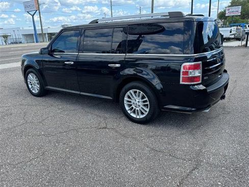 Used 2018 Ford Flex SEL w/ Class III Trailer Tow Package FWD image 2