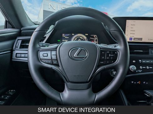 Used 2024 Lexus ES 300h w/ Premium Package image 12