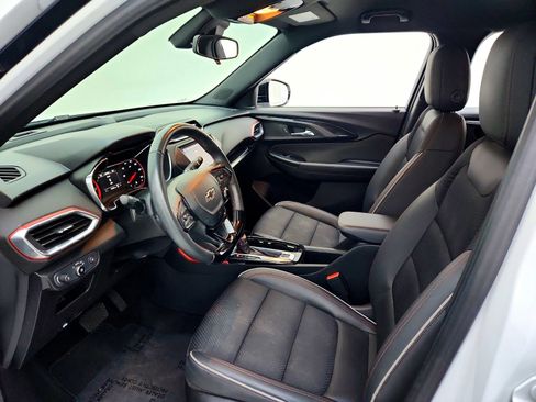 Used 2022 Chevrolet TrailBlazer RS image 11