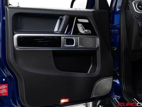 Used 2022 Mercedes-Benz G 63 AMG 4MATIC w/ G Manufaktur Interior Package image 23