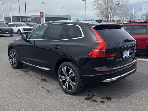 Used 2023 Volvo XC60 B5 Plus w/ Climate Package AWD/4WD image 7