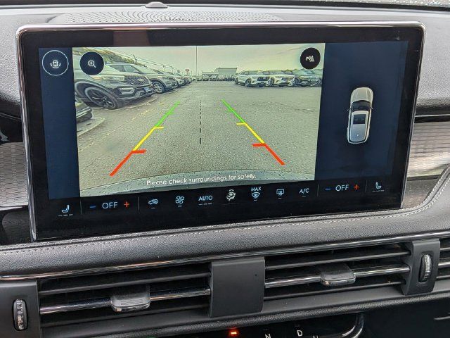 Used 2023 Lincoln Corsair AWD image 12
