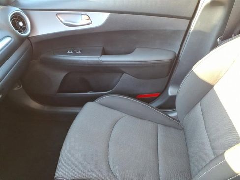 Used 2024 Kia Forte LXS image 29