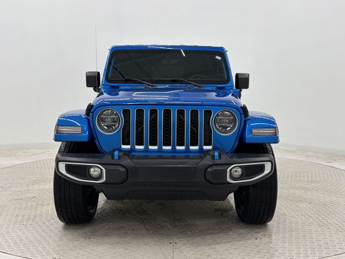 Used 2022 Jeep Wrangler Unlimited Sahara w/ Cold Weather Group AWD/4WD image 6