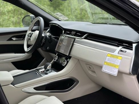 New 2026 Jaguar F-PACE R-Dynamic S image 20