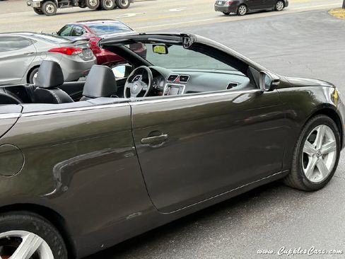 Used 2012 Volkswagen Eos Lux image 42