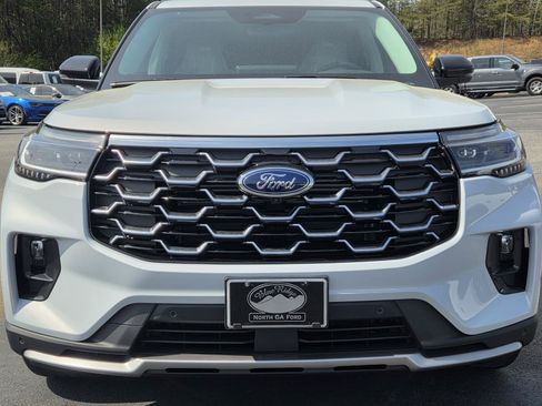 New 2026 Ford Explorer Platinum w/ LUX Leather Package AWD/4WD image 12