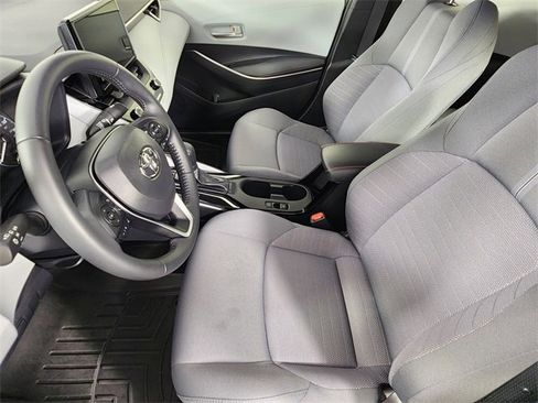 Used 2023 Toyota Corolla SE image 10