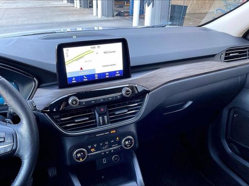 Used 2020 Ford Escape Titanium AWD/4WD image 6