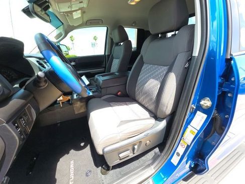 Used 2018 Toyota Tundra SR5 w/ SR5 Upgrade Package RWD image 15