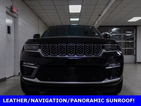 Certified 2022 Jeep Grand Cherokee Summit image 2