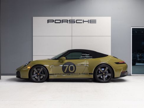 Certified 2026 Porsche 911 GTS RWD image 2