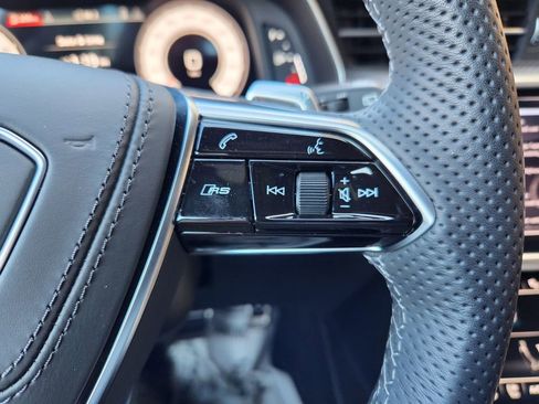 Used 2025 Audi RS 6 performance image 27