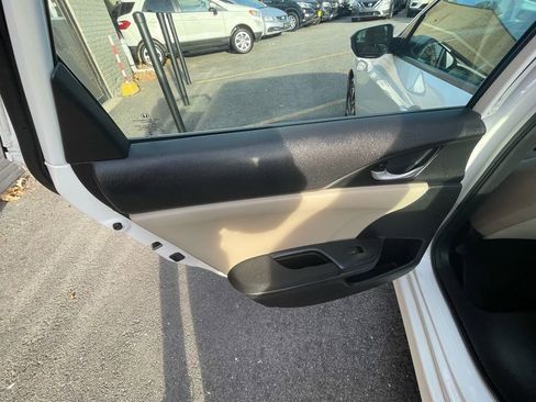 Used 2018 Honda Civic EX image 25