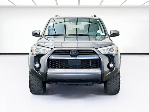 Used 2023 Toyota 4Runner SR5 Premium w/ Moonroof Package image 2