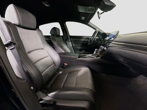 Used 2021 Honda Accord Sport image 29