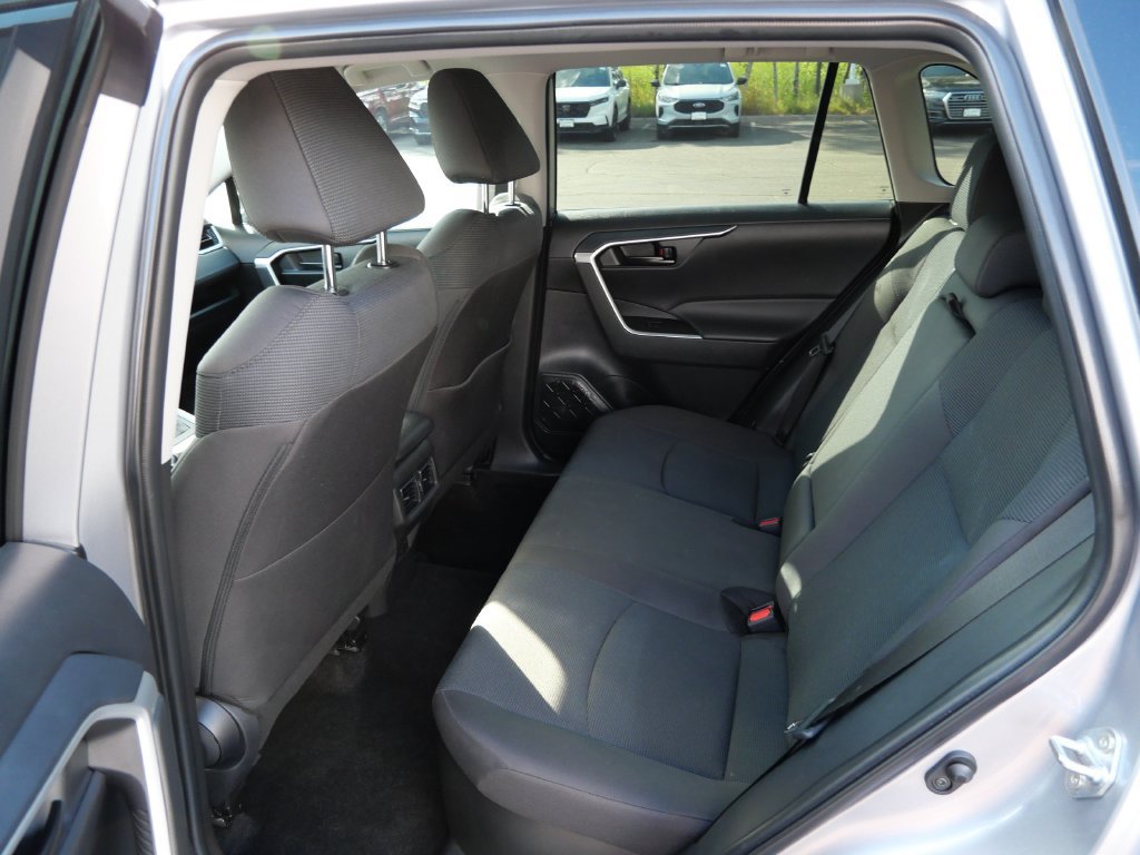 Certified 2025 Toyota RAV4 LE AWD/4WD image 11