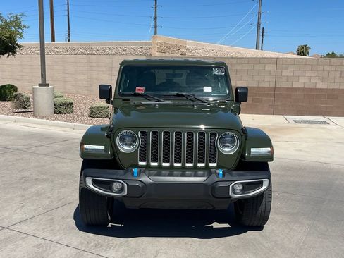 Used 2023 Jeep Wrangler Unlimited Sahara w/ Cold Weather Group AWD/4WD image 4