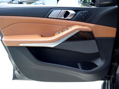 Used 2019 BMW X7 xDrive40i w/ Premium Package image 43