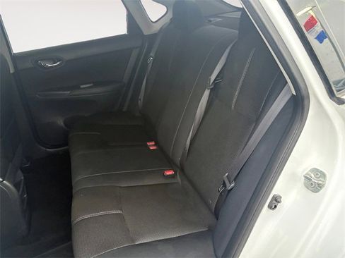 Used 2016 Nissan Sentra S image 13
