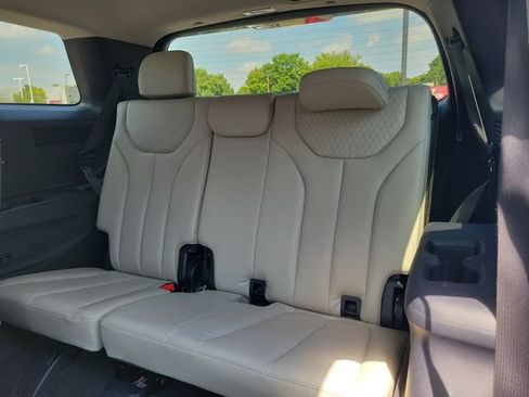 Used 2022 Hyundai Palisade SEL w/ Premium Package FWD image 29