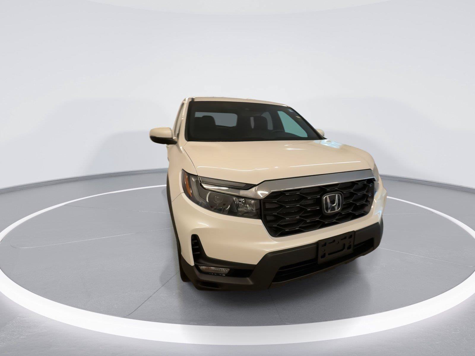 Used 2023 Honda Passport EX-L image 3