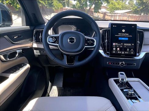 New 2026 Volvo XC90 T8 Plus w/ Protection Package AWD/4WD image 15