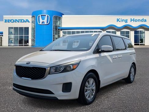 Used 2016 Kia Sedona L FWD image 1