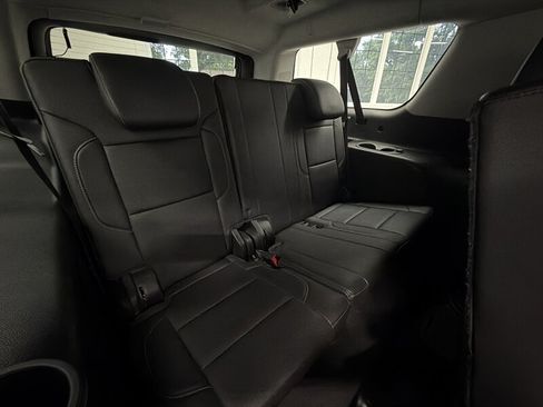 Used 2020 GMC Yukon XL SLT w/ Open Road Package AWD/4WD image 15