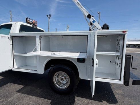 Used 2000 Ford F350 XL image 11