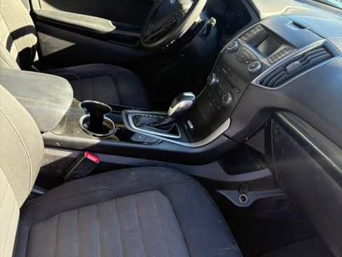 Used 2016 Ford Edge SE image 41